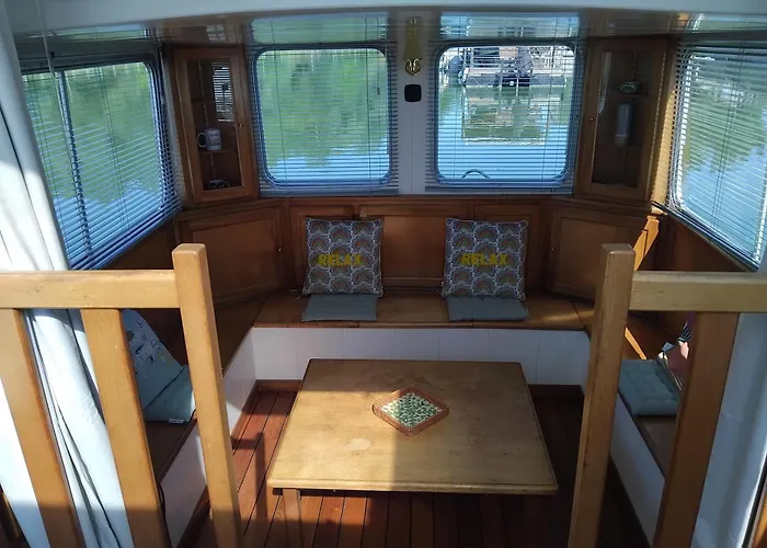 Penichette Cosy Couple Famille Amis Ouvriers * Chateau-Gontier